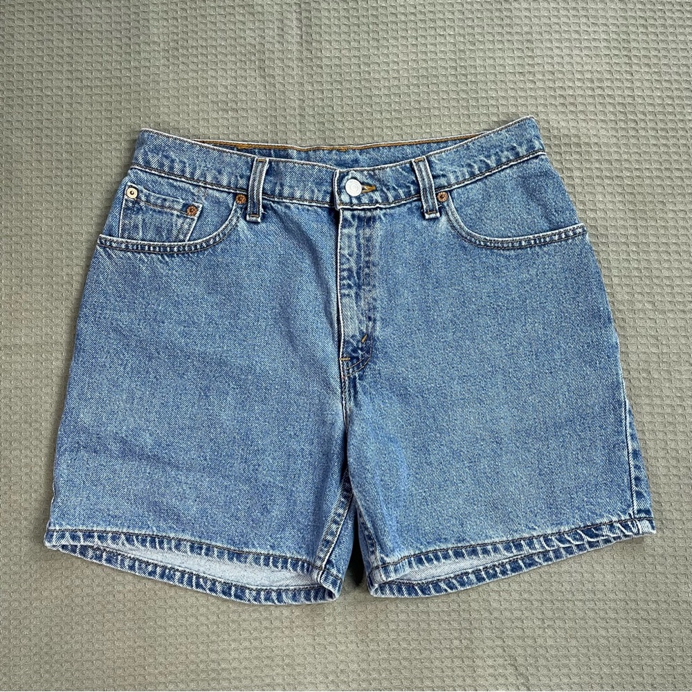 Vintage Y2K 1999 Levi’s Denim Jean Mom Shorts 10 Reg Womens USA